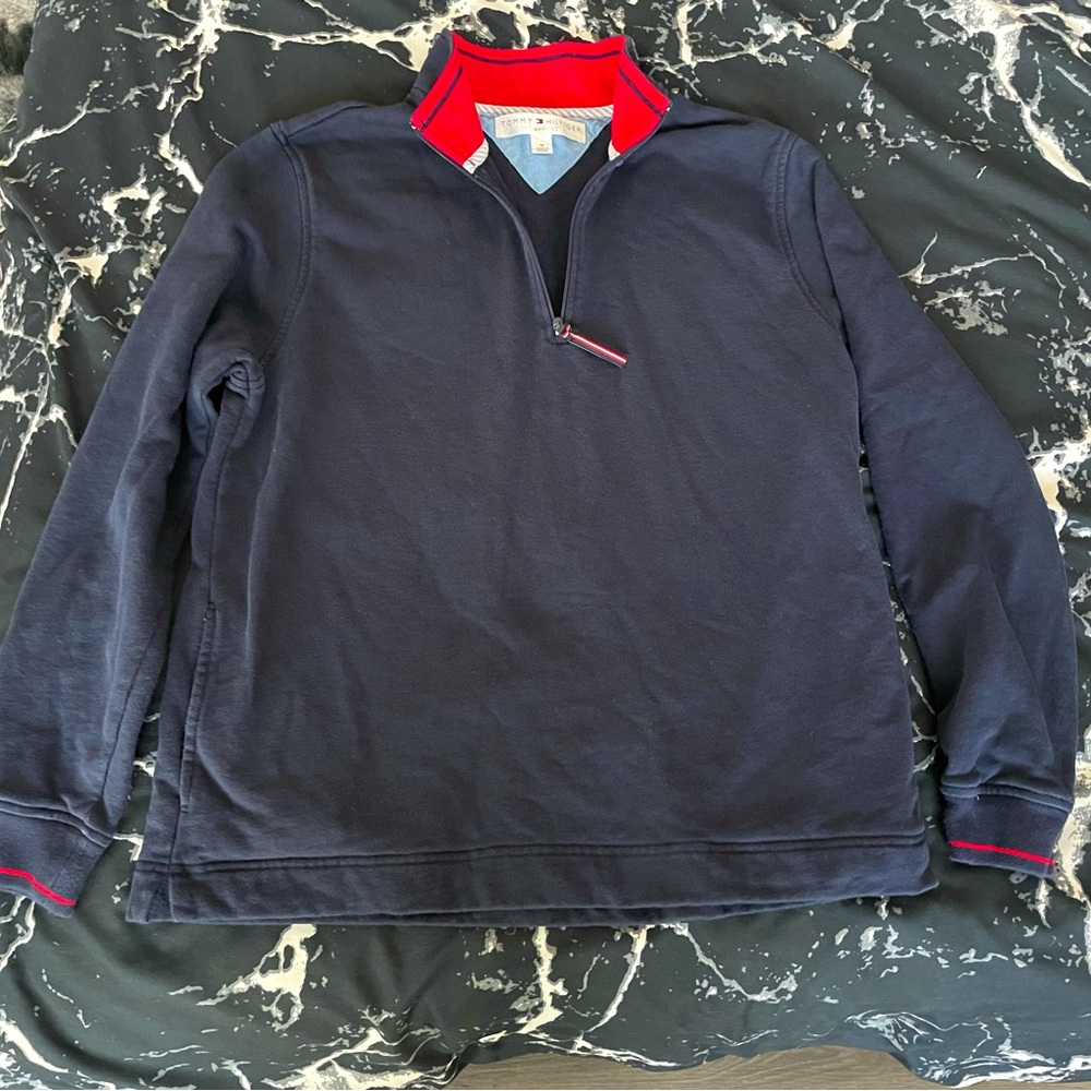 Boy’s Navy Tommy Hilfiger Golf 1/4 Zip Sweatshirt Size Medium.